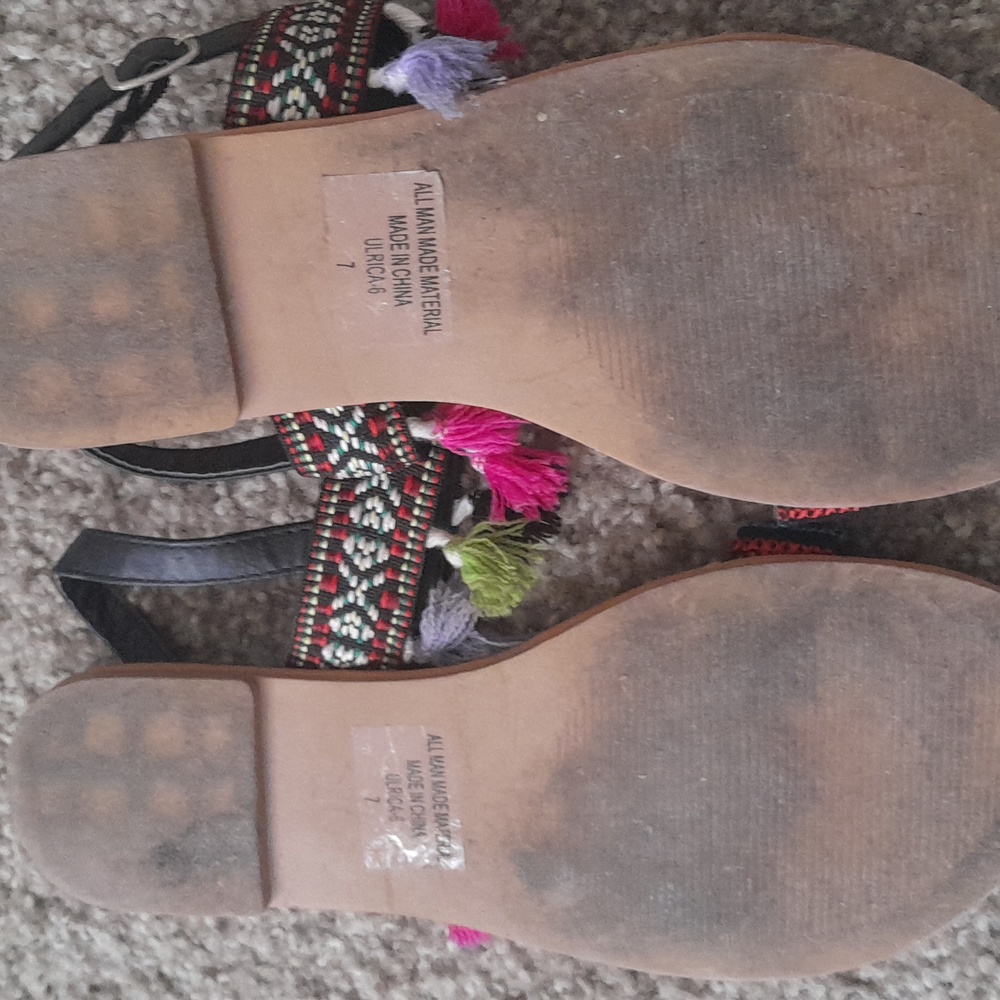 Betani tassel Sandals  Size 7 - Picture 8 of 9